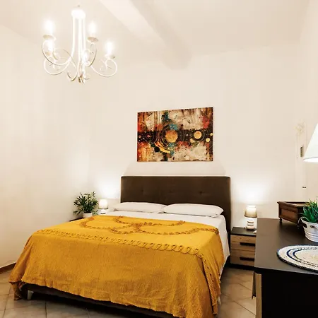 Guesthost - Dimora Camollia Nel Cuore Di